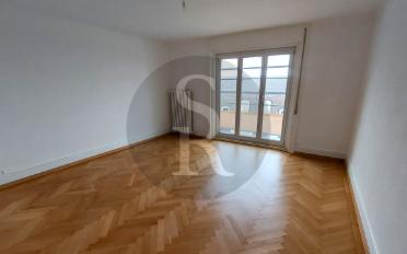 Apartment 4 rooms - image - 2