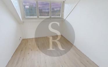 Apartment 4 rooms - image - 2