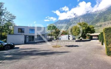 Villa 7.5 Zimmer - image - 2