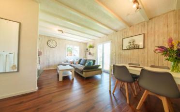 Chalet 5.5 rooms - image - 3