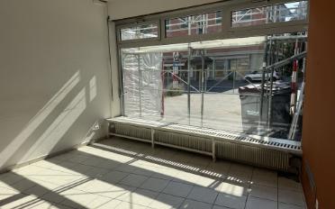 Office - image - 4