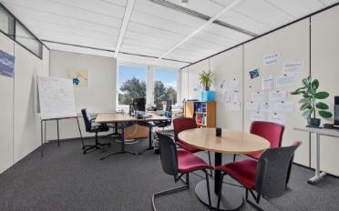 Office - image - 7