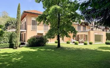 Maison 10 pièces - image - 1