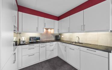 Apartment 4 rooms - image - 8