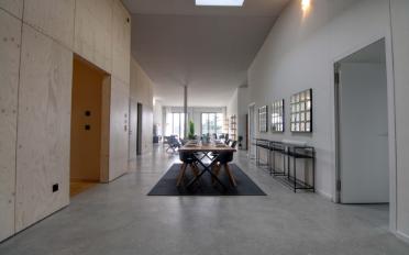 Studio - image - 14