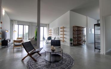 Studio - image - 22