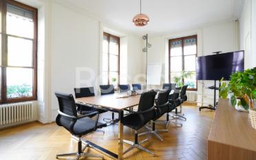 Office - image - 1