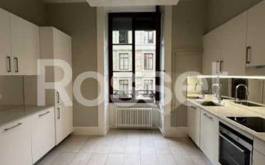 Apartment 6 rooms - image - 2