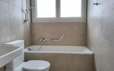 Apartment 4 rooms - image - 7