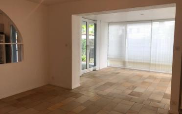 Villa - image - 4