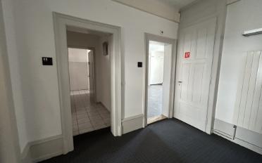 Office - image - 12