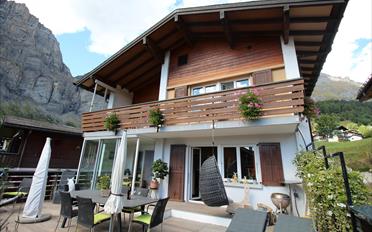 Chalet 6.5 pièces - image - 1