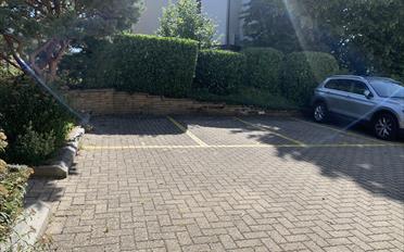 offener Parkplatz - image - 2