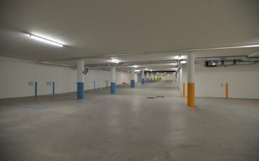 Covered parking place bike - image - 1
