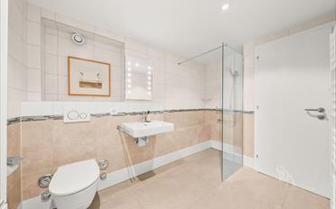 Apartment 5.5 rooms - image - 12