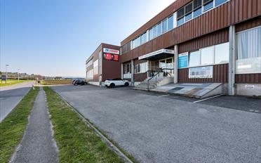 Commercial - image - 6