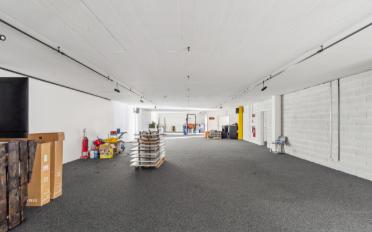 Commercial - image - 3
