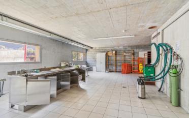Commercial - image - 5