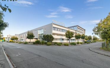 Commercial - image - 2