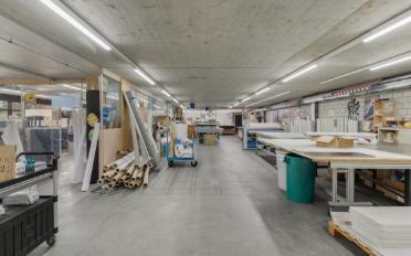 Commercial - image - 9