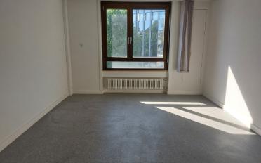 Bureau - image - 1
