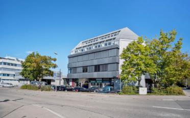 Commercial - image - 3