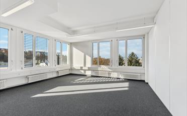 Office - image - 4
