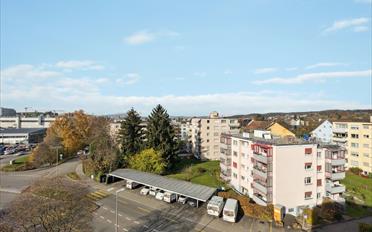 Office - image - 3
