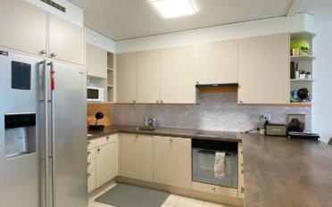 Apartment 4 rooms - image - 2