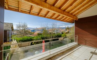 Bifamiliar house - image - 7