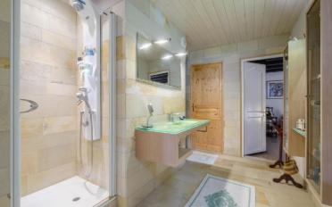 Single house 15 rooms - image - 4
