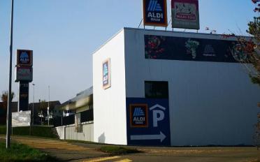 Commercial - image - 8