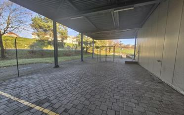 Commercial - image - 3