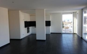 Apartment 4 rooms - image - 1