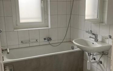 Apartment 4 rooms - image - 2