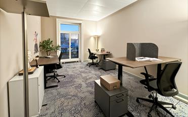 Office - image - 9