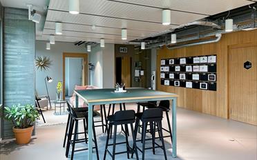 Bureau - image - 9