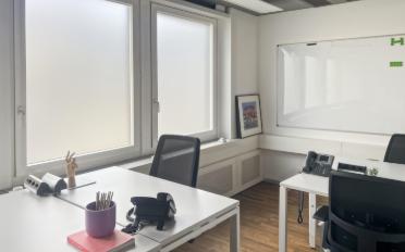 Office - image - 7