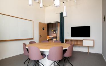 Office - image - 5