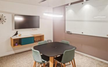 Office - image - 9