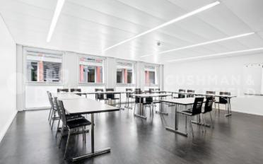 Office - image - 4