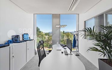 Office - image - 7
