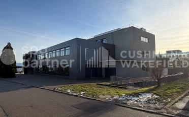 Commercial - image - 3