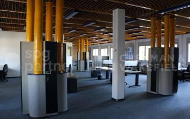 Office - image - 4