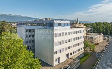 Office - image - 11