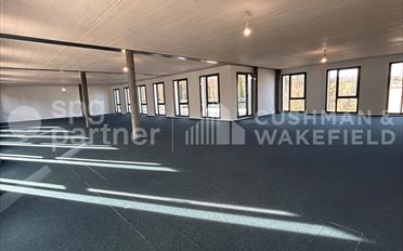 Office - image - 4