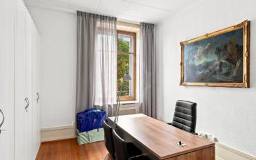 Office 5 rooms - image - 11