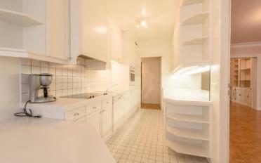 Apartment 8 rooms - image - 4