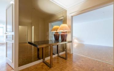 Apartment 8 rooms - image - 2