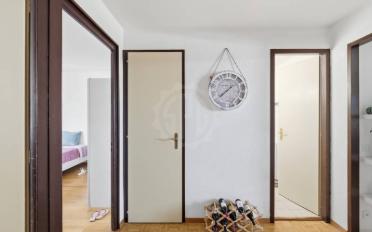 Apartment 4 rooms - image - 2
